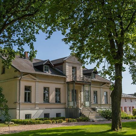 Apartamento Gutshof Gross Behnkenhagen Exterior foto
