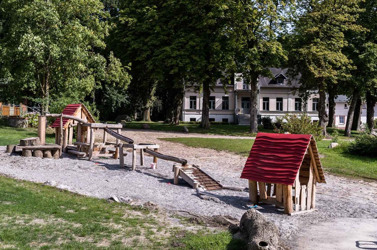 Apartamento Gutshof Gross Behnkenhagen Exterior foto