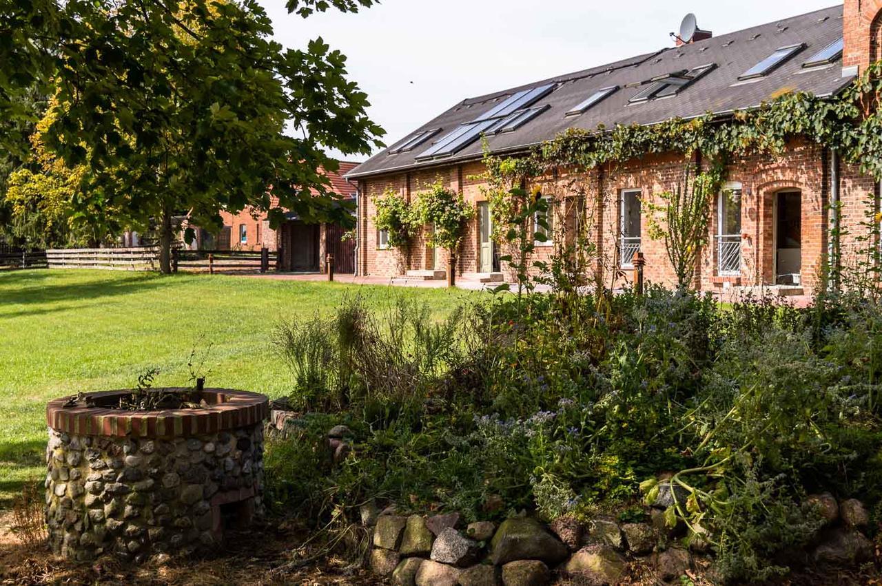 Apartamento Gutshof Gross Behnkenhagen Exterior foto